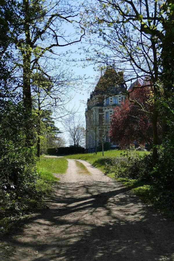 Chateau De La Jumelliere Villa Exterior foto